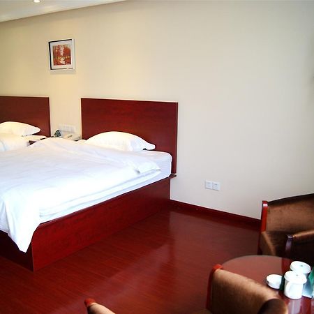 Greentree Inn Jiangsu Zhenjiang Jiangsu Science And Technology University Youth Square Express Hotel Yangzhou Exterior photo